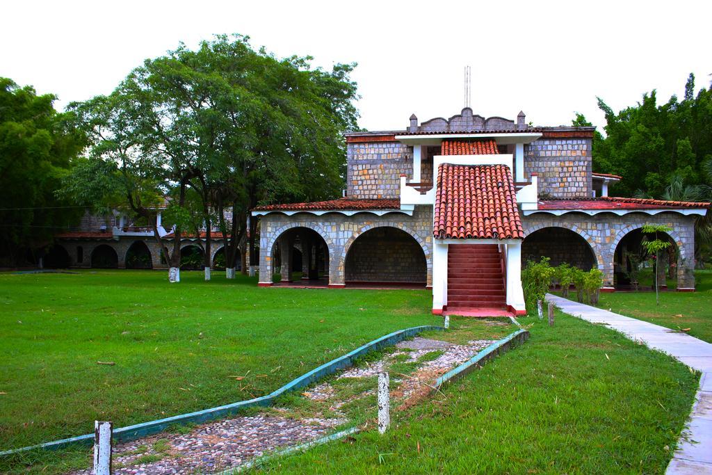 Hotel Spa Taninul Los Puentes Luaran gambar